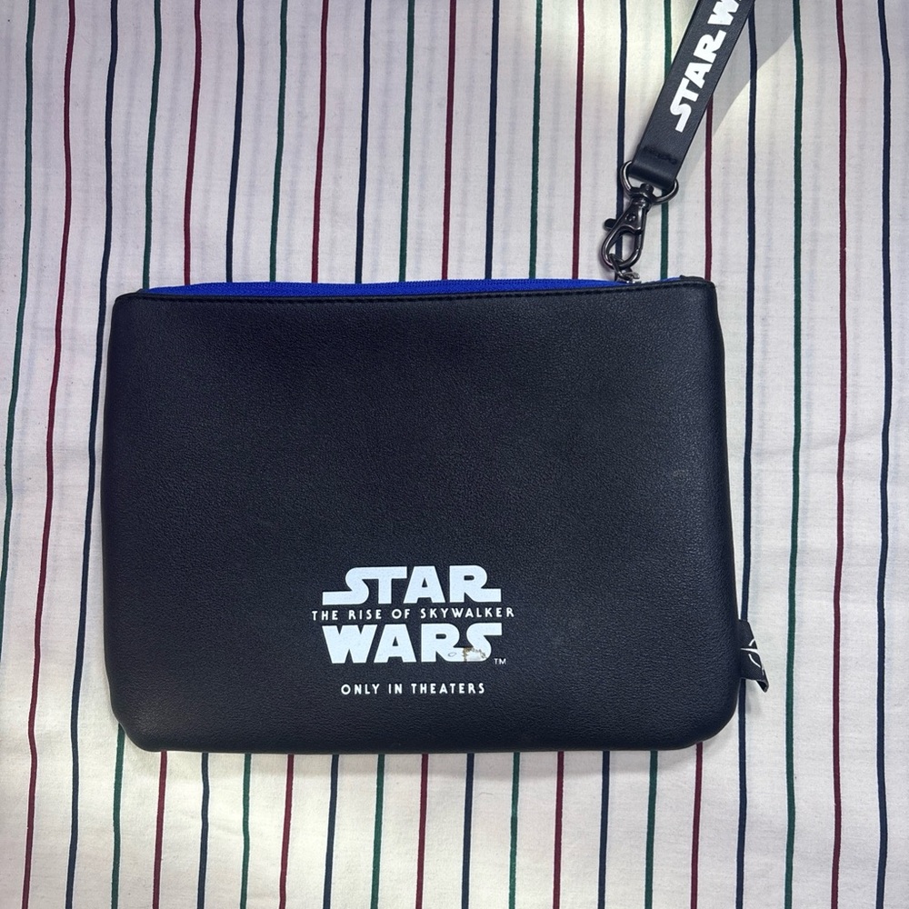 Star Wars‎ Black and Blue Toiletry Bag